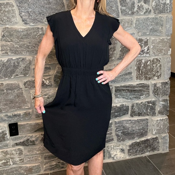 Kate Spade Black Flutter Sleeve Elastic Waist Dress size 8 - Picture 3 of 10